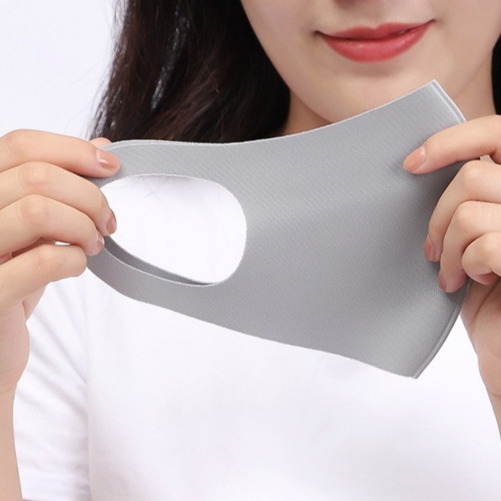 قناع جديد من الحرير الجليدي قا - مراجعة Surgical Mask وسعره